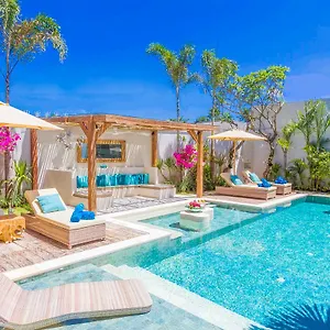 https://villa-smilla.ubudhotelsnow.com